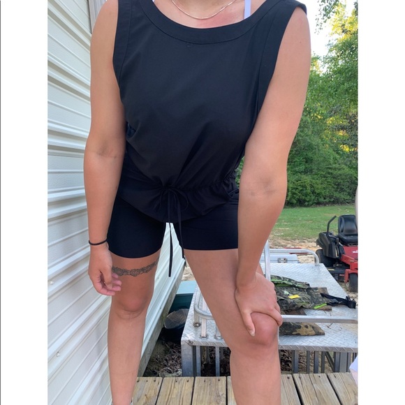 Romper - Picture 2 of 4